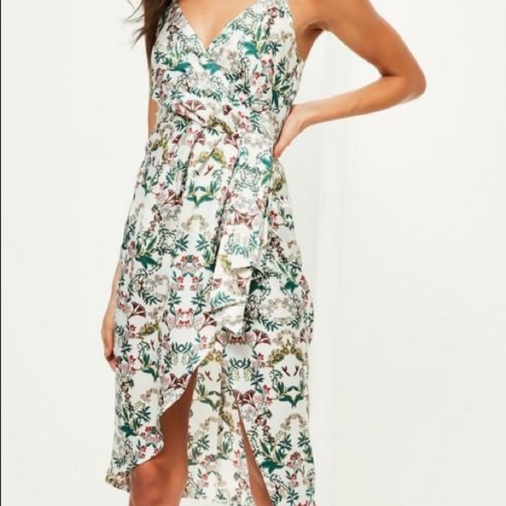 Missguided silky drape floral shift dress size 6